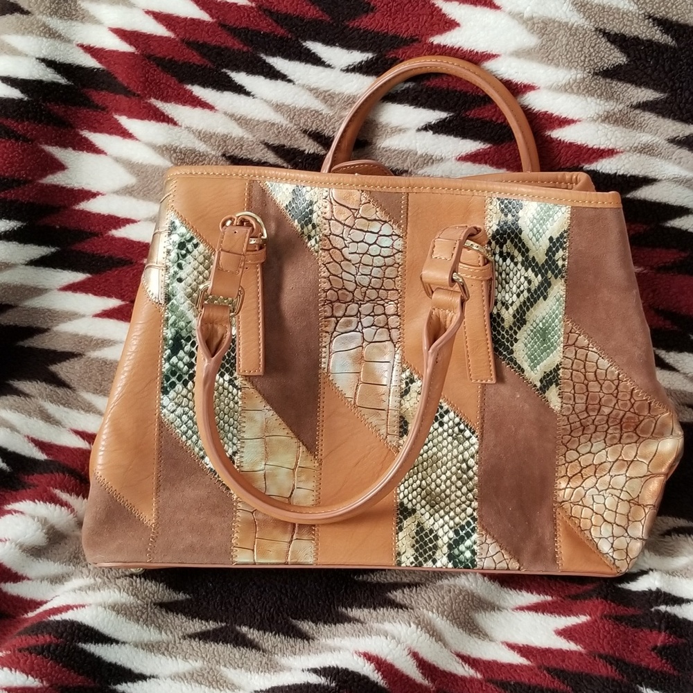 Large pocketbook